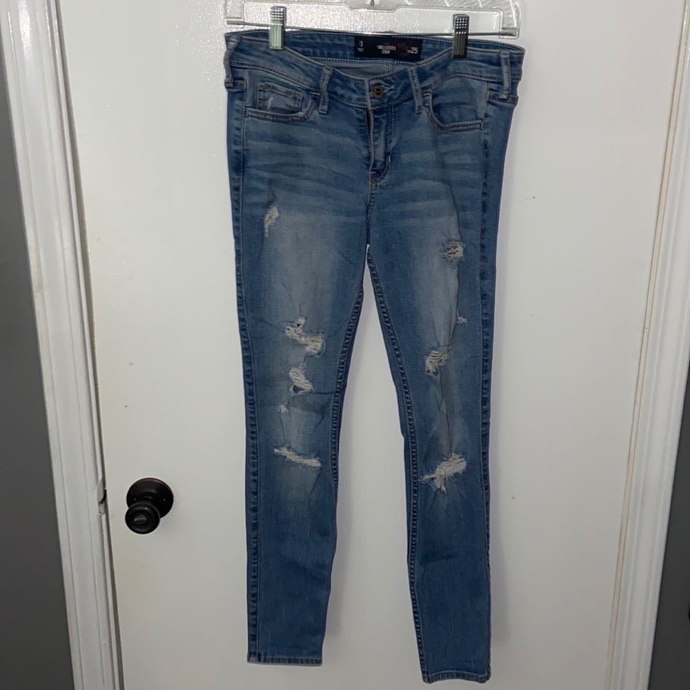 Hollister light wash distressed jeans. Size 1,W 25